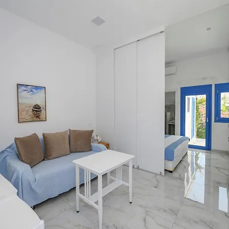 Nyaraló Rose Of Tínos